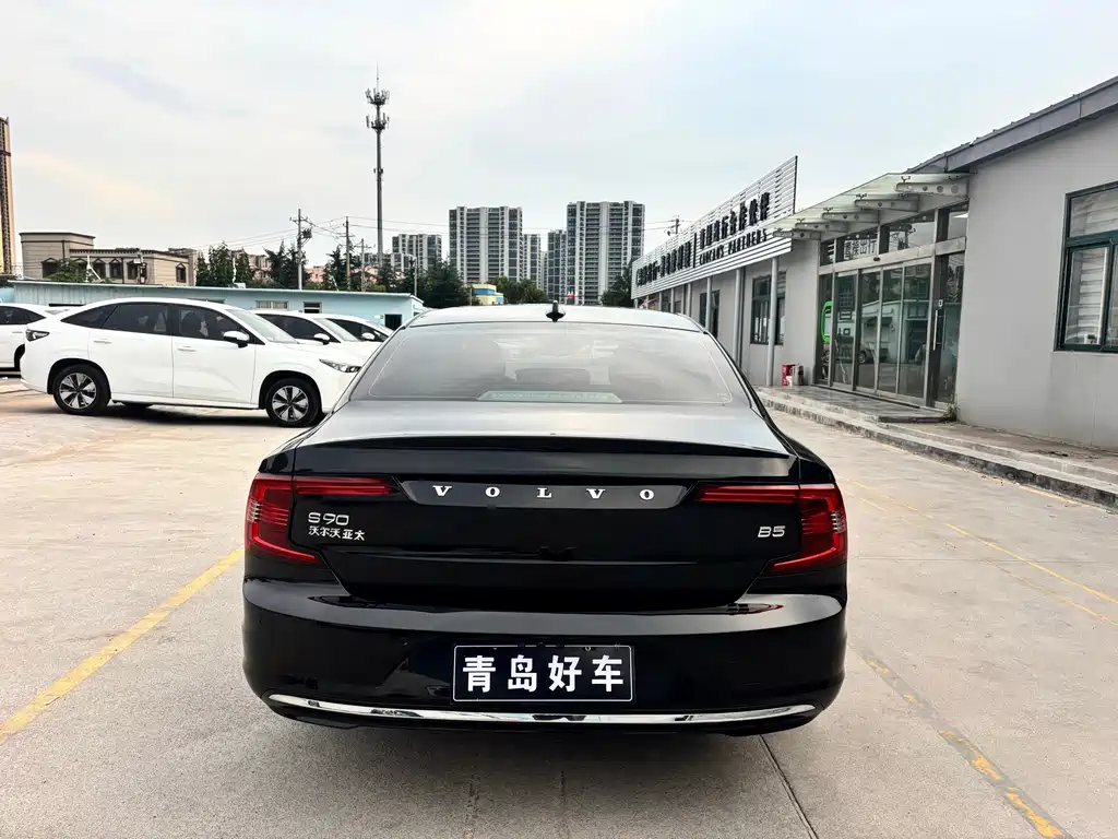 Volvo S90 2021 B5 Luxury