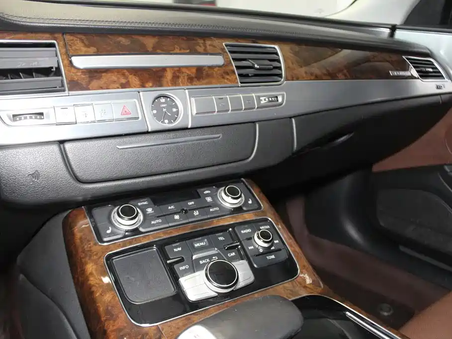 Audi A8 — миниатюра 13