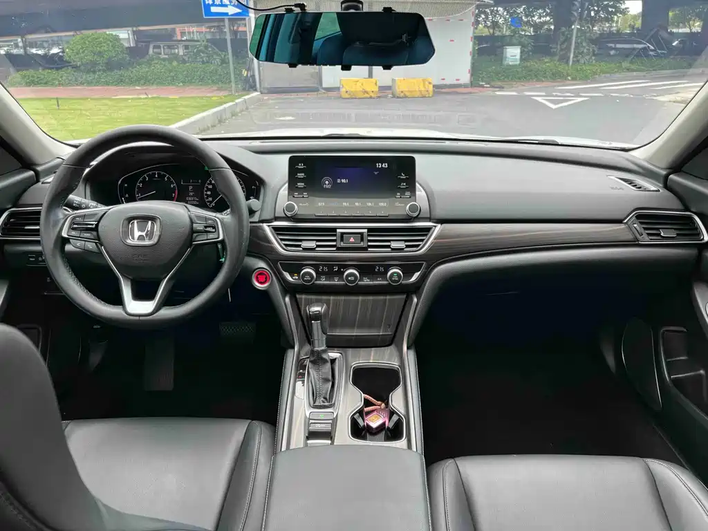 Honda Accord 2018 260TURBO Elite VI