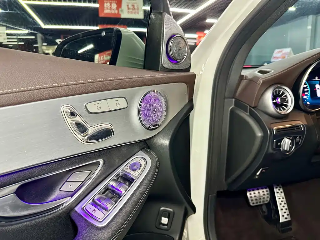 Mercedes-Benz GLC — миниатюра 9