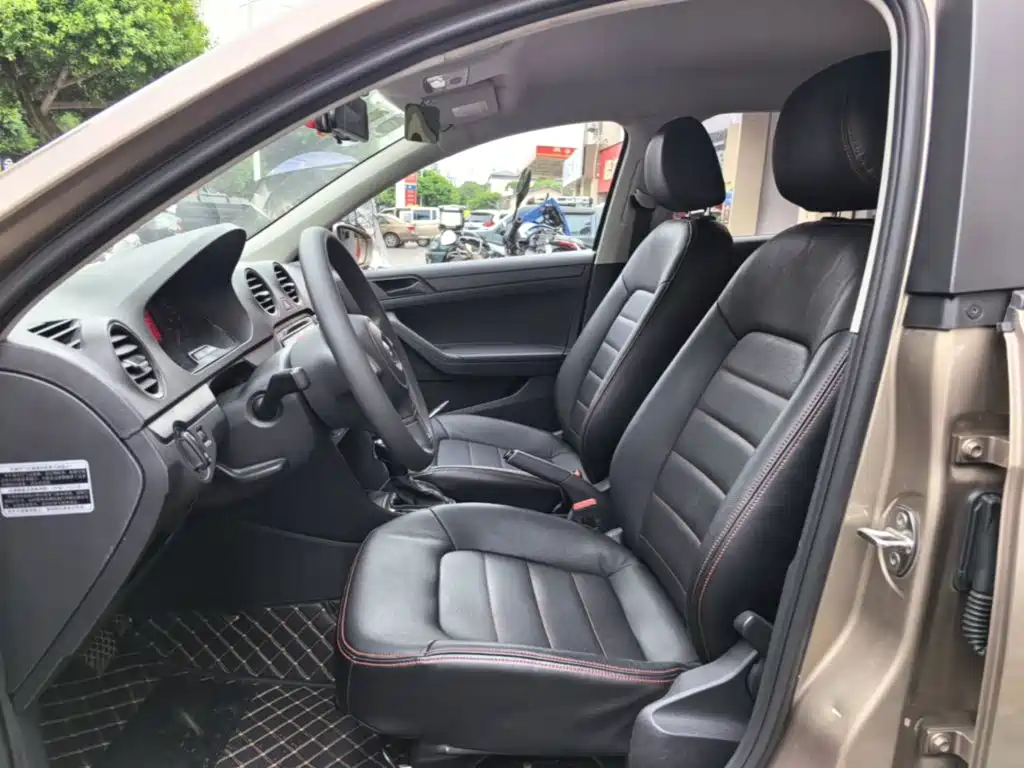 Volkswagen Jetta — миниатюра 15