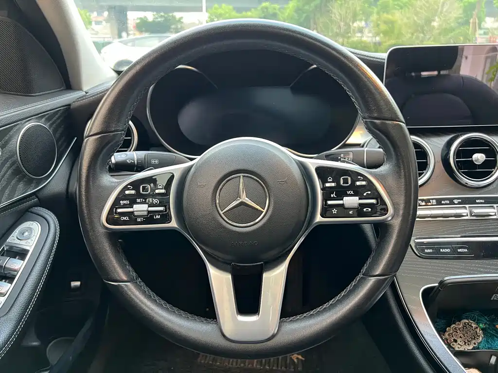 Mercedes-Benz C-Class — миниатюра 7