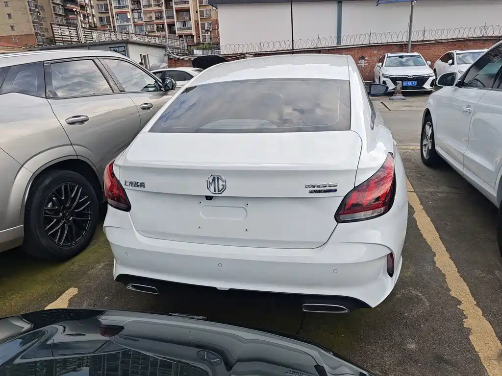 MG MG5 — миниатюра 15