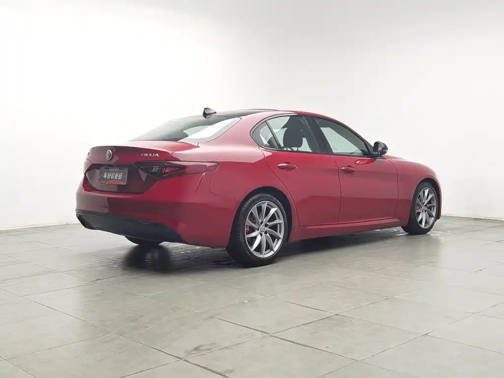 Alfa Romeo Giulia — миниатюра 2