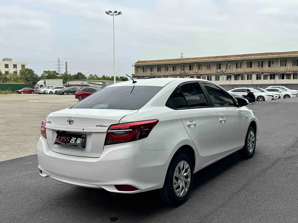 TOYOTA VIOS