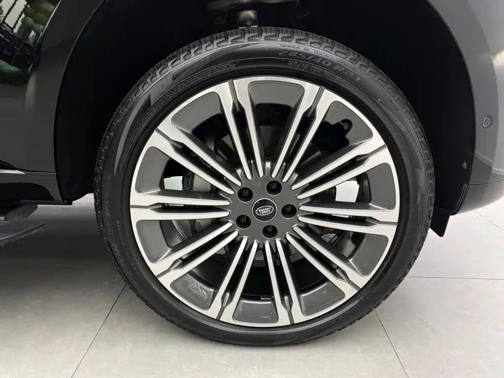 Land Rover Range Rover — миниатюра 8