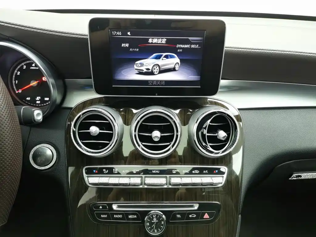 Mercedes-Benz GLC — миниатюра 12