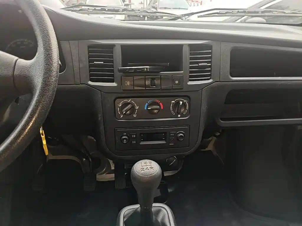 Wuling Zhiguang — миниатюра 13