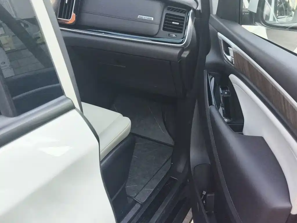 GAC Motor Trumpchi M8 — миниатюра 18