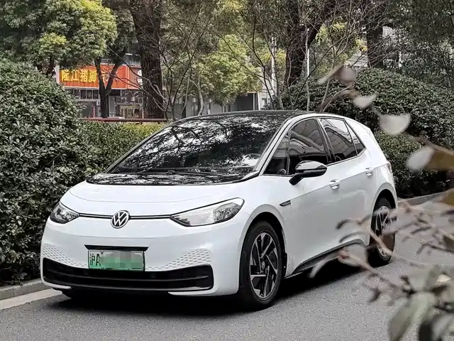 VOLKSWAGEN ID.3 2023