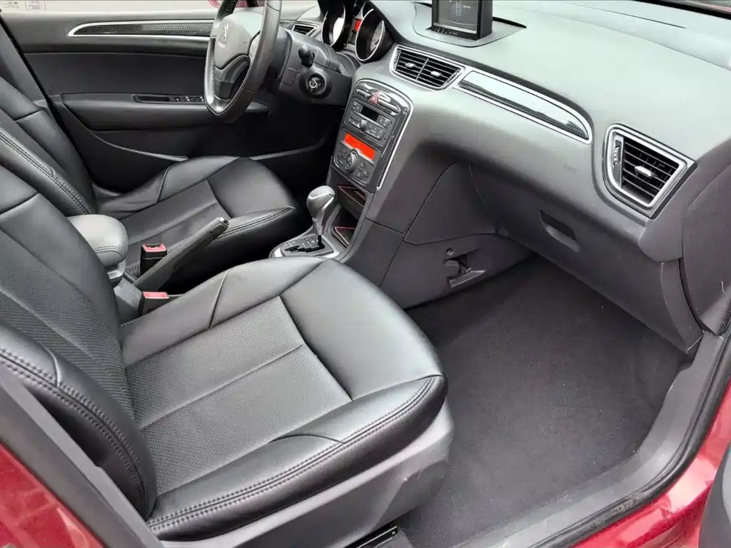 Peugeot 308 — миниатюра 15