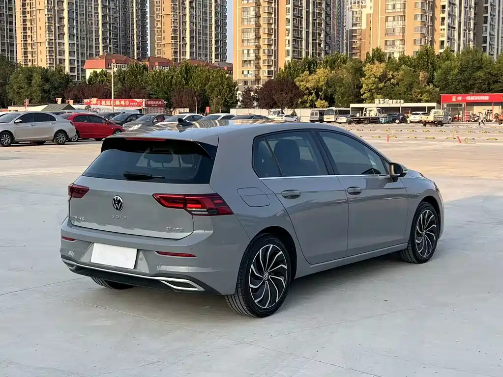 Volkswagen Golf — миниатюра 4