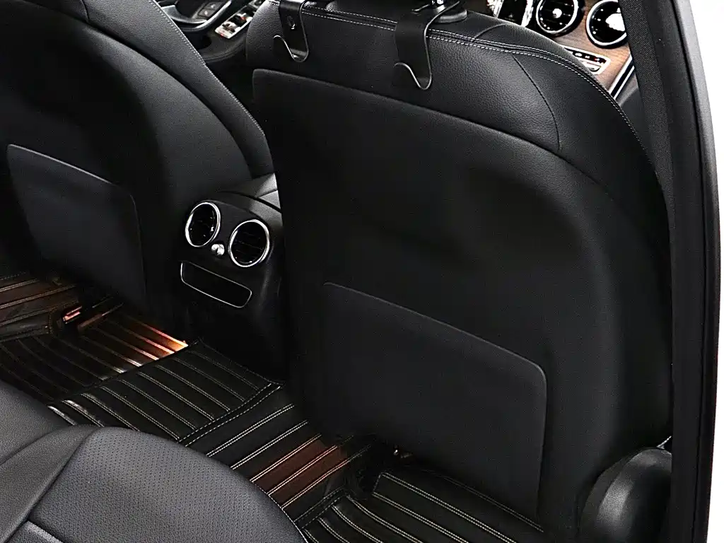 Mercedes-Benz C-Class — миниатюра 16