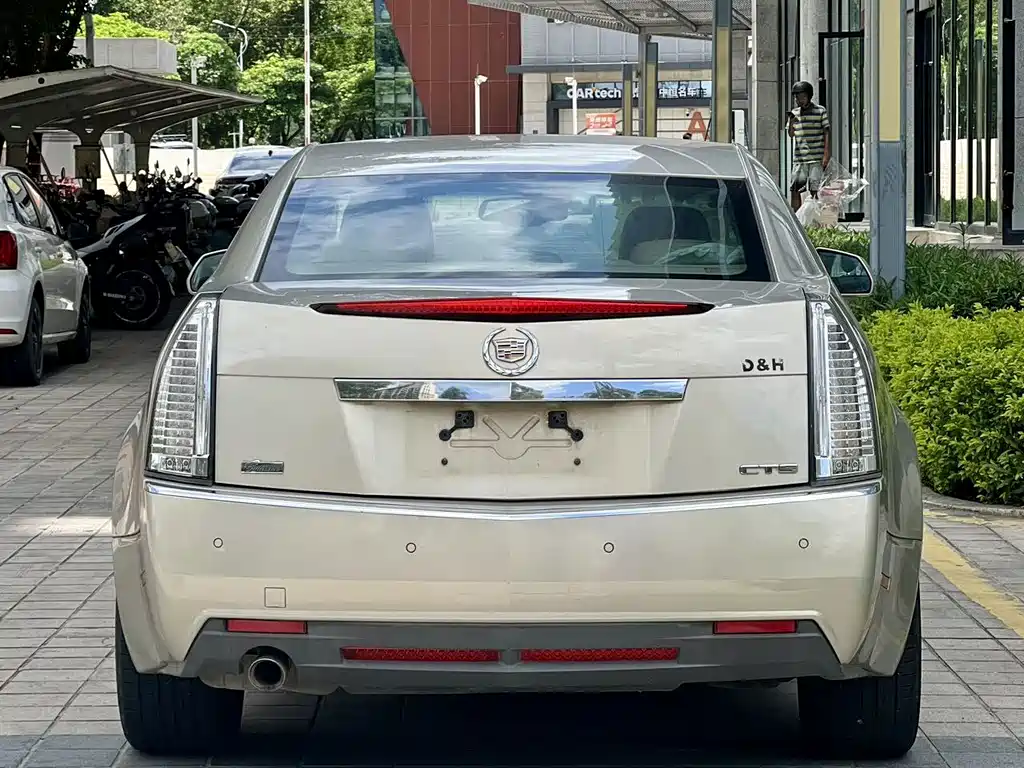 Cadillac CTS — миниатюра 6