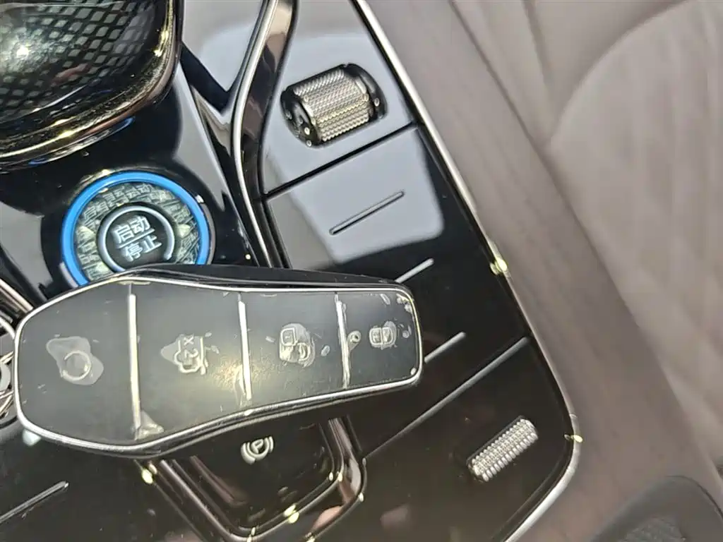 BYD Han 2025 DM-i 125KM Smart Drive