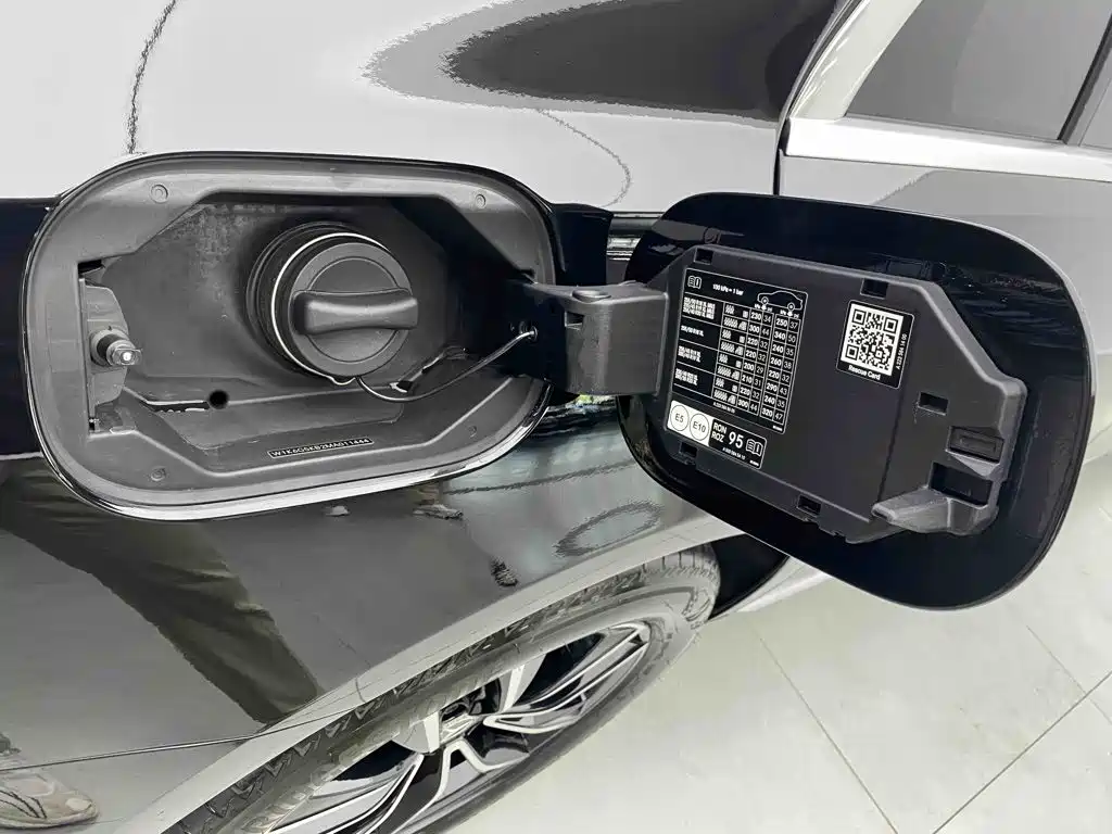 Mercedes-Benz S-Class — миниатюра 32