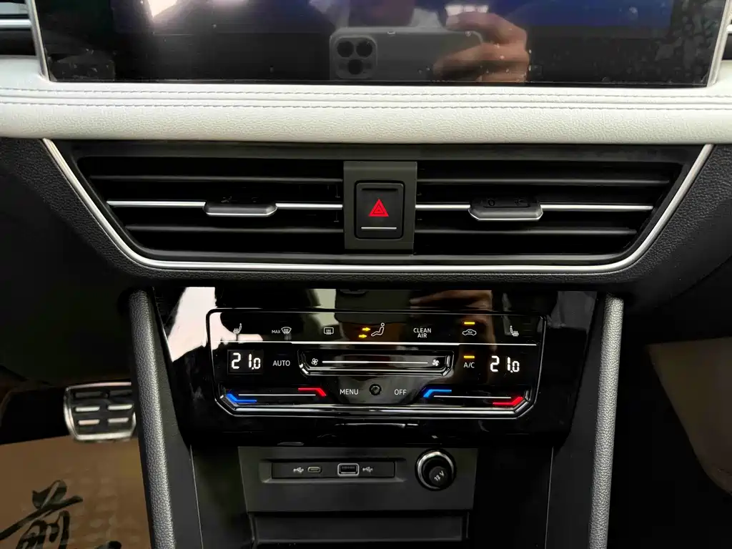 Volkswagen Tiguan L — миниатюра 12