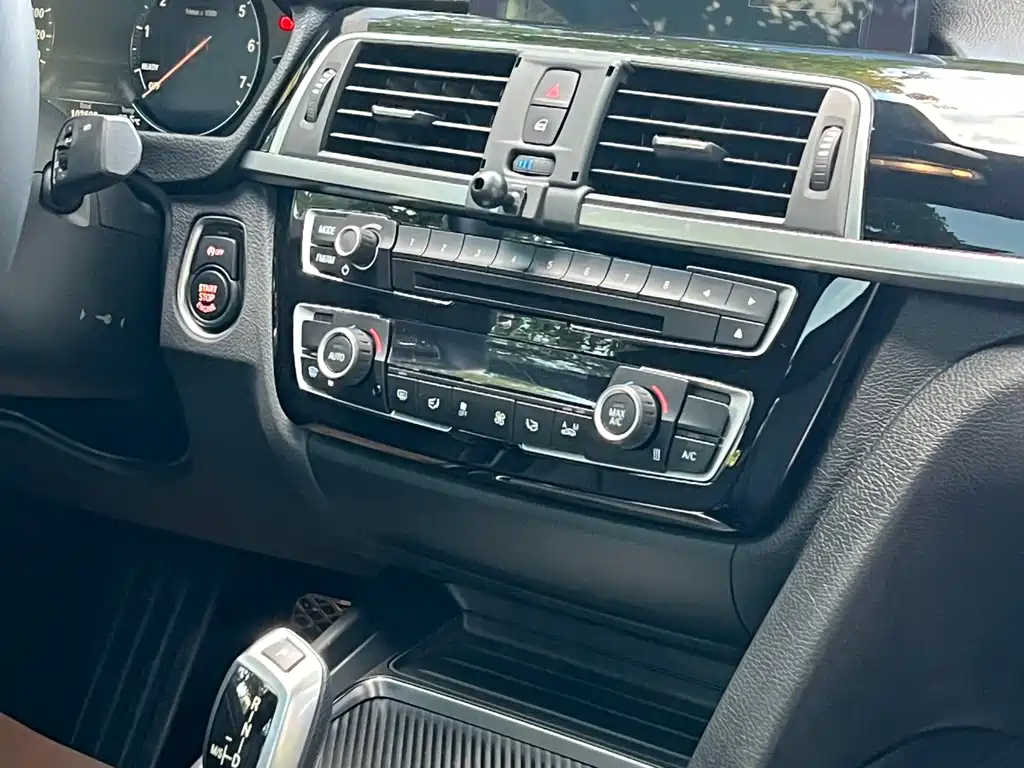 BMW 3 Series GT — миниатюра 11