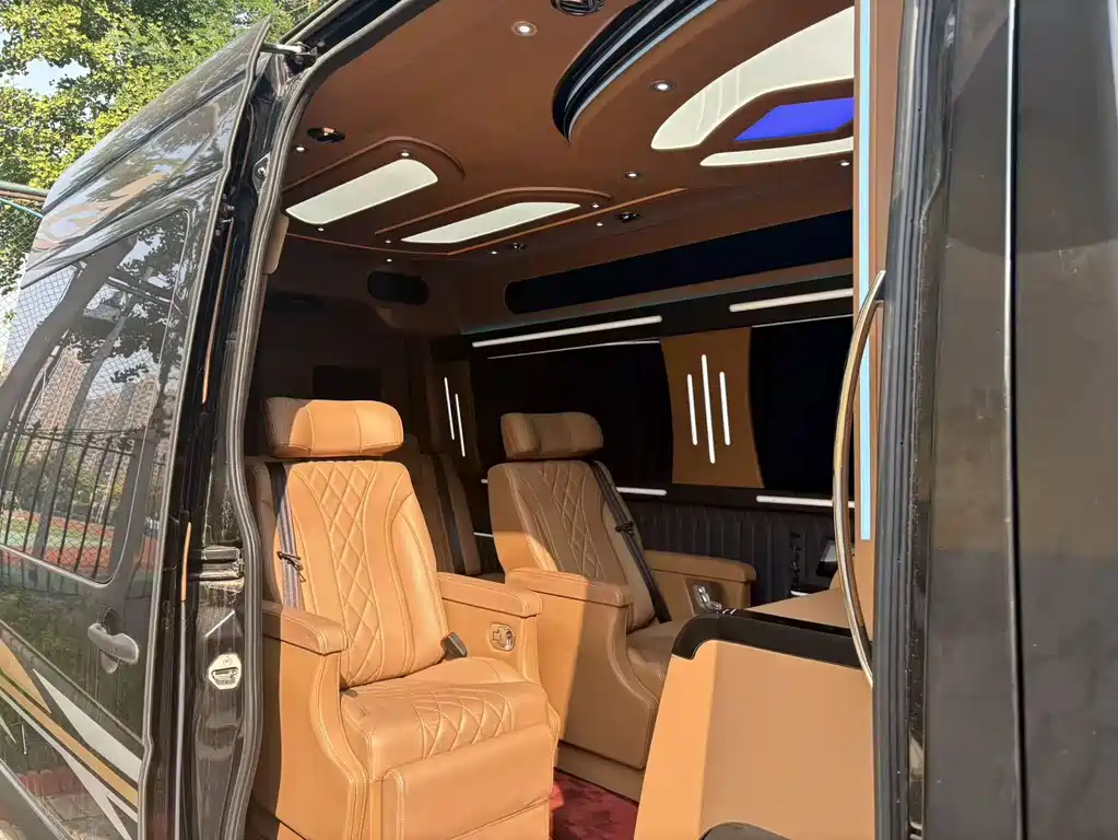 Mercedes-Benz Sprinter — миниатюра 6