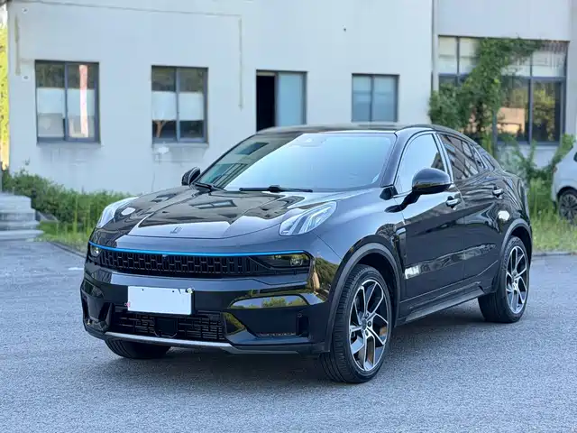 2021 Lynk & Co 05