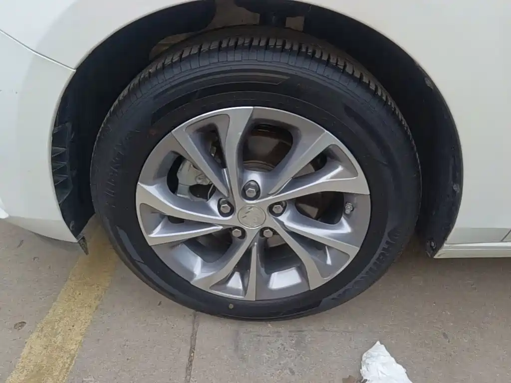 Buick Verano — миниатюра 23