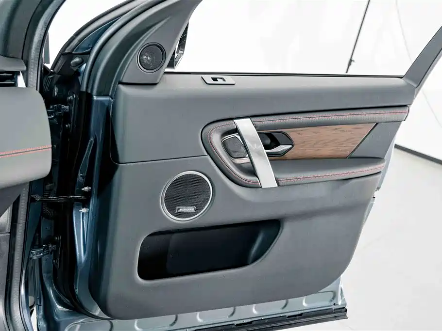 Land Rover Discovery Sport — миниатюра 15