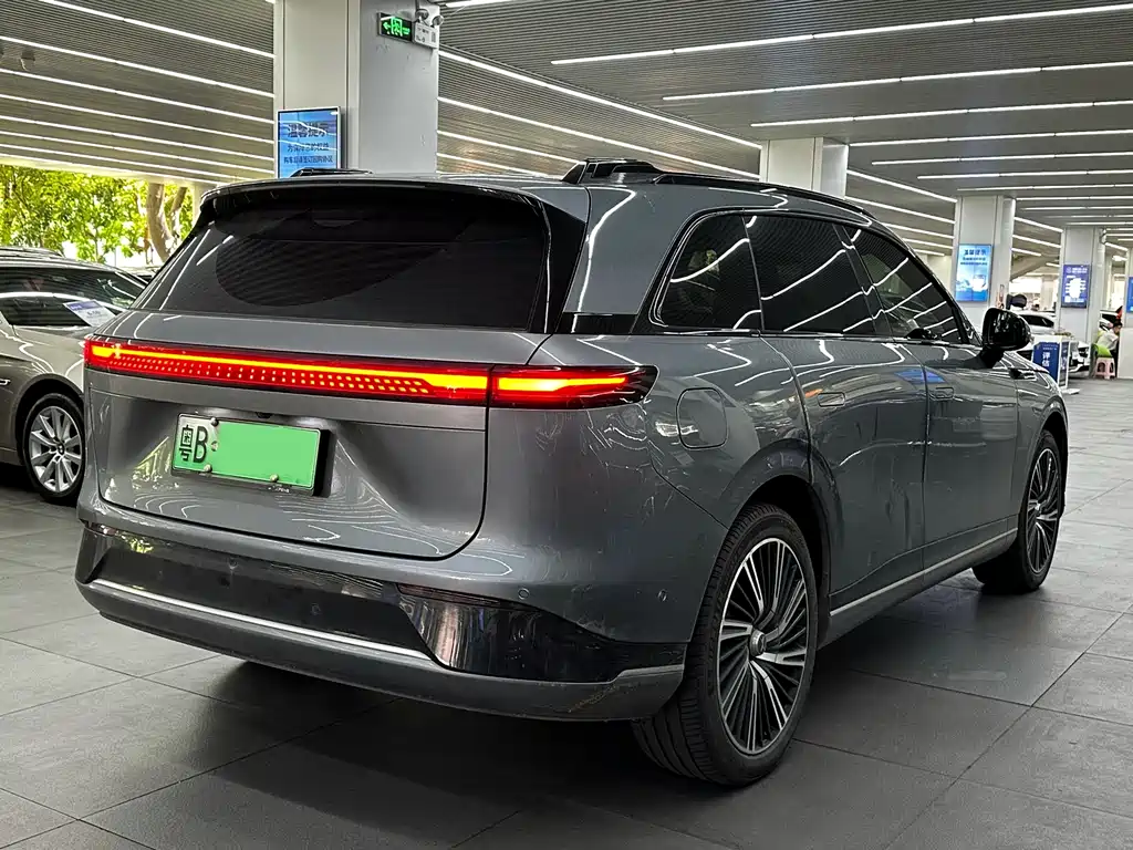 XPeng G9 — миниатюра 4