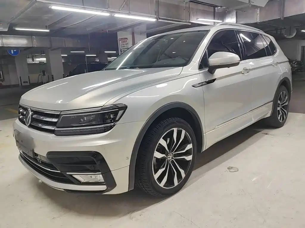 Volkswagen Tiguan L — миниатюра 2