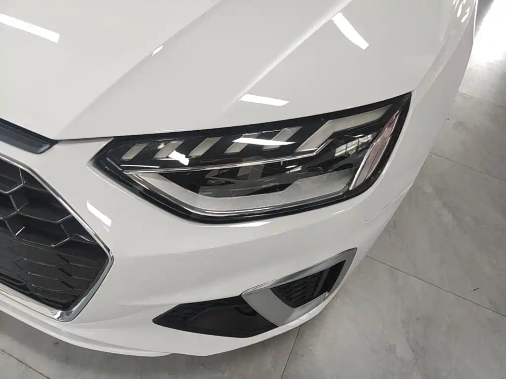 Audi A4L — миниатюра 24