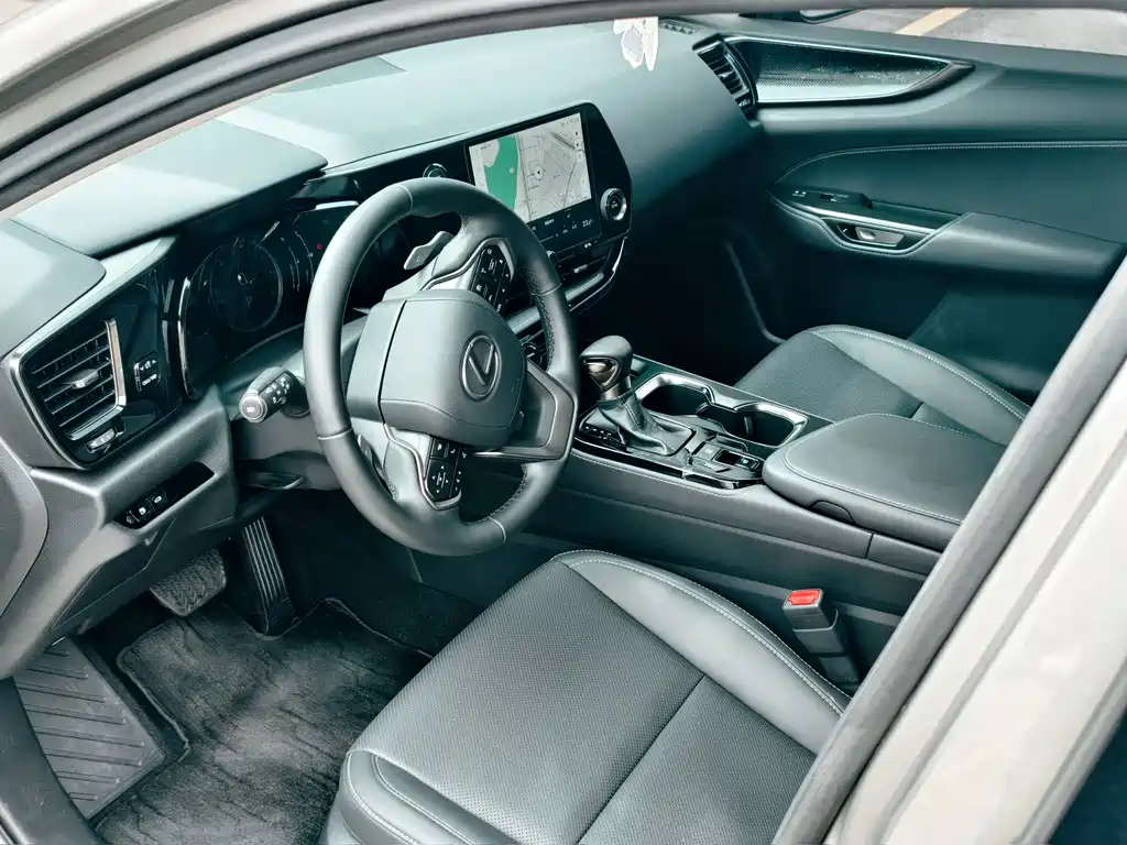 Lexus NX — миниатюра 8