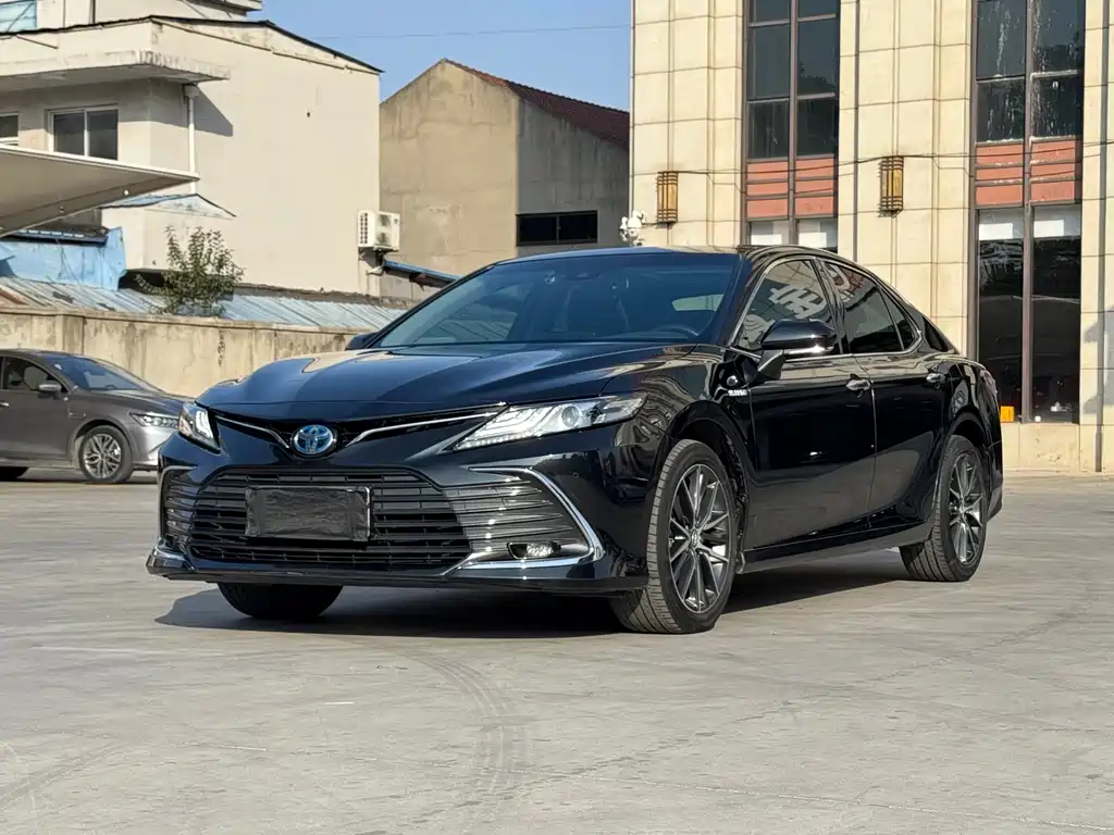 Toyota Camry 2023