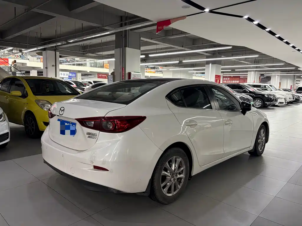 Mazda 3 Axela — миниатюра 4