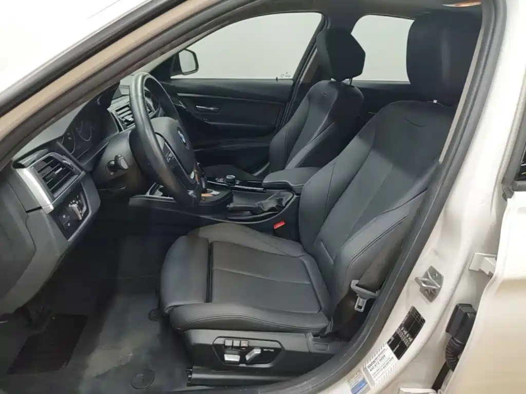 BMW 3 Series — миниатюра 15