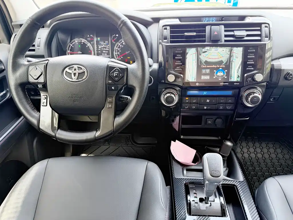 Toyota 4Runner — миниатюра 11