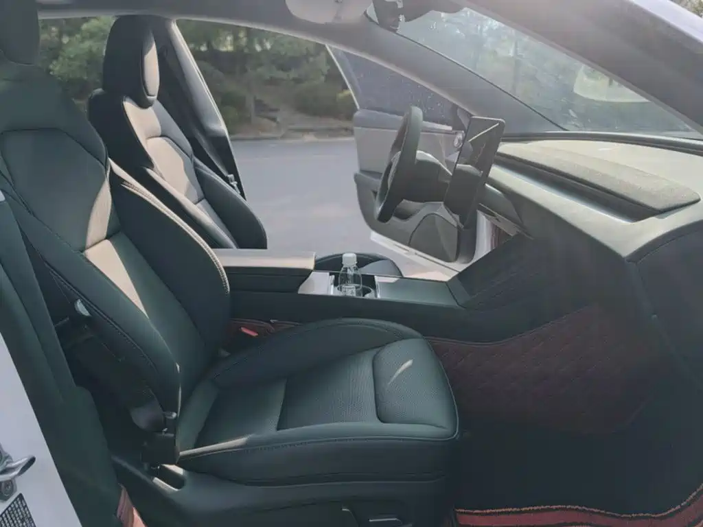 Tesla Model 3 — миниатюра 17