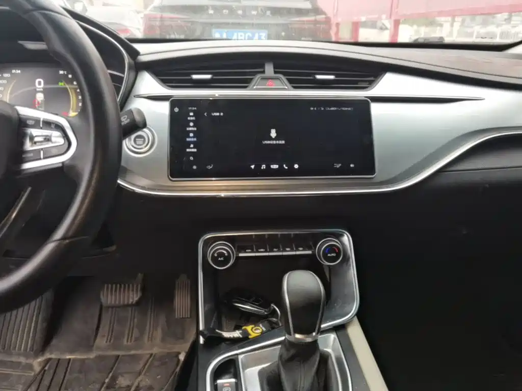 Geely Binrui — миниатюра 13