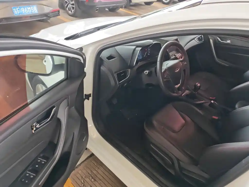 Chery Arrizo 5 — миниатюра 16