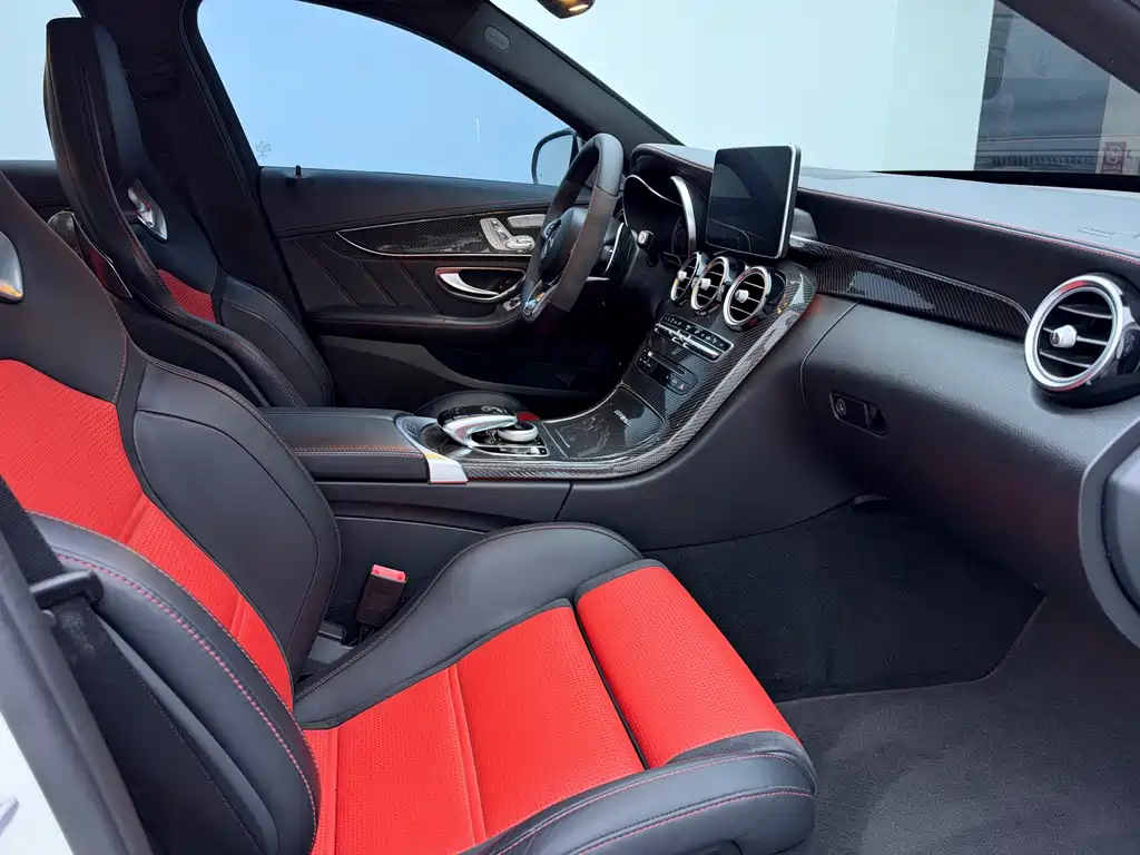 Mercedes-Benz C-Class AMG — миниатюра 11