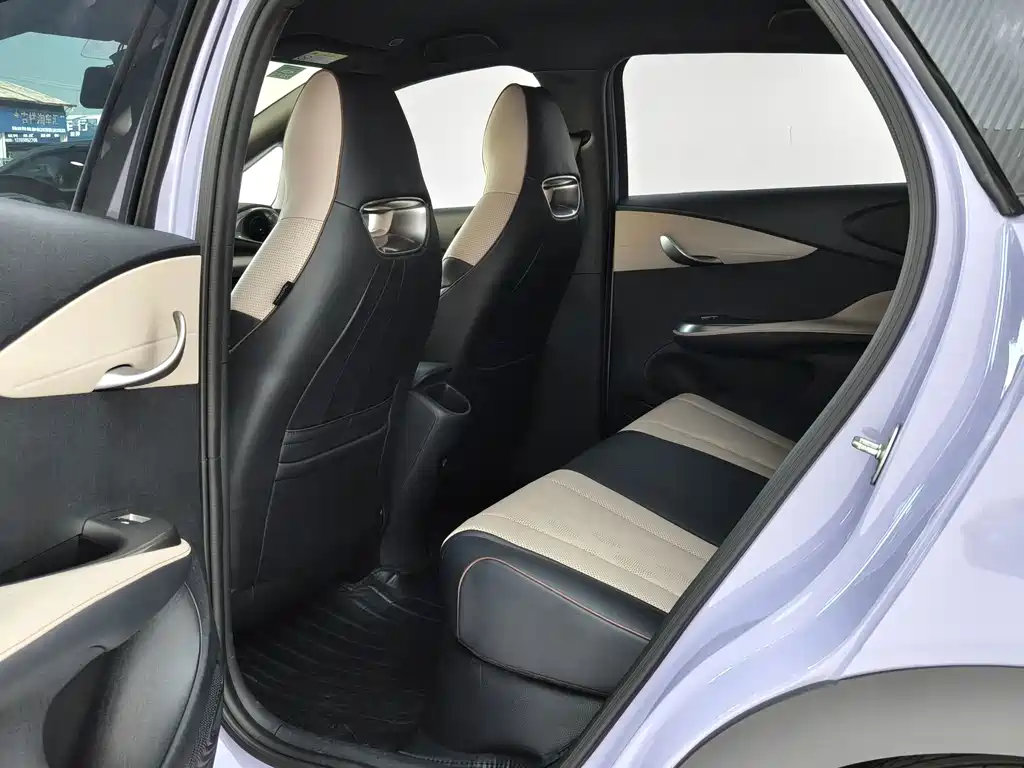 BYD Dolphin — миниатюра 6