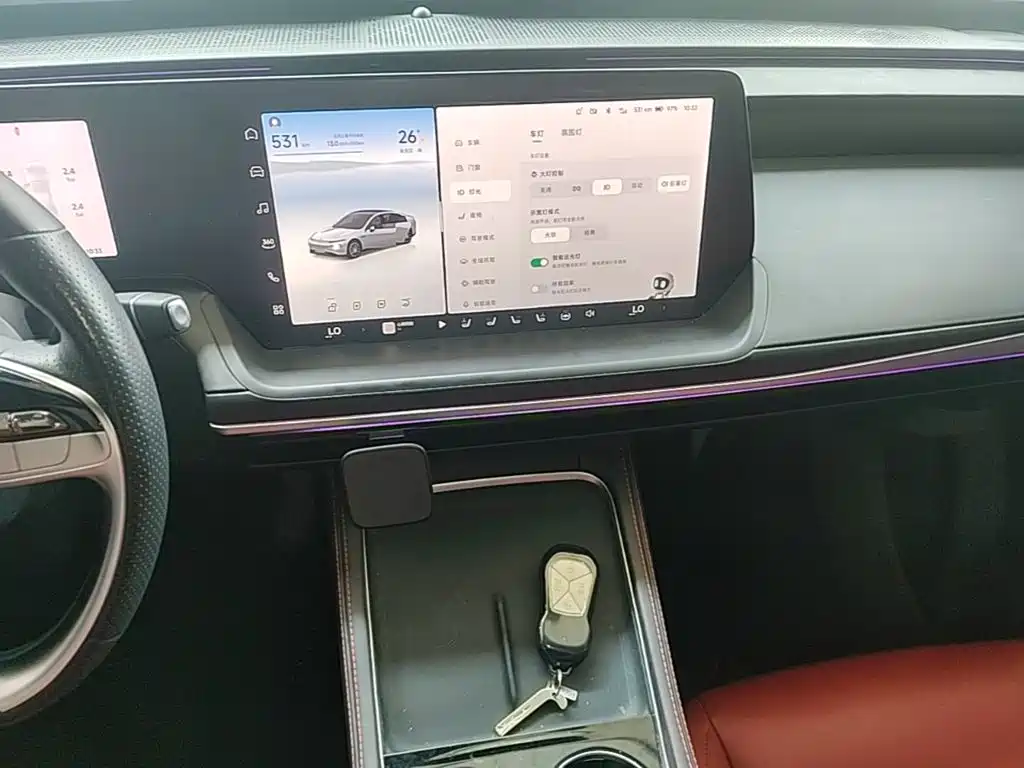 XPeng P7 — миниатюра 13