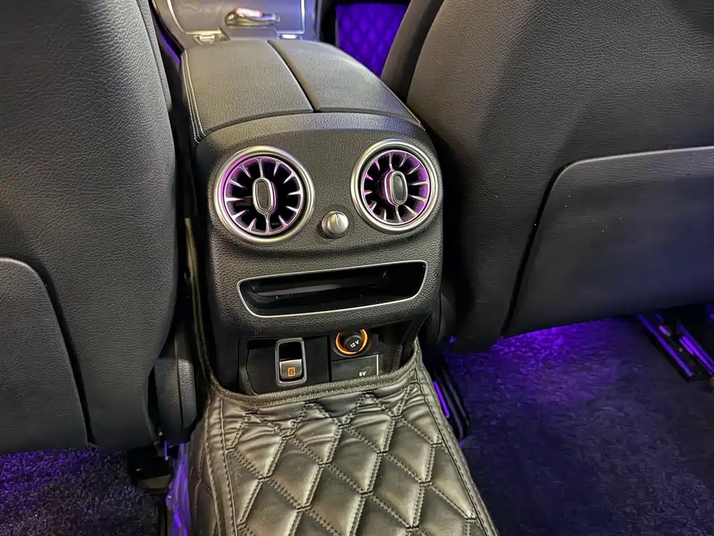 Mercedes-Benz C-Class — миниатюра 19