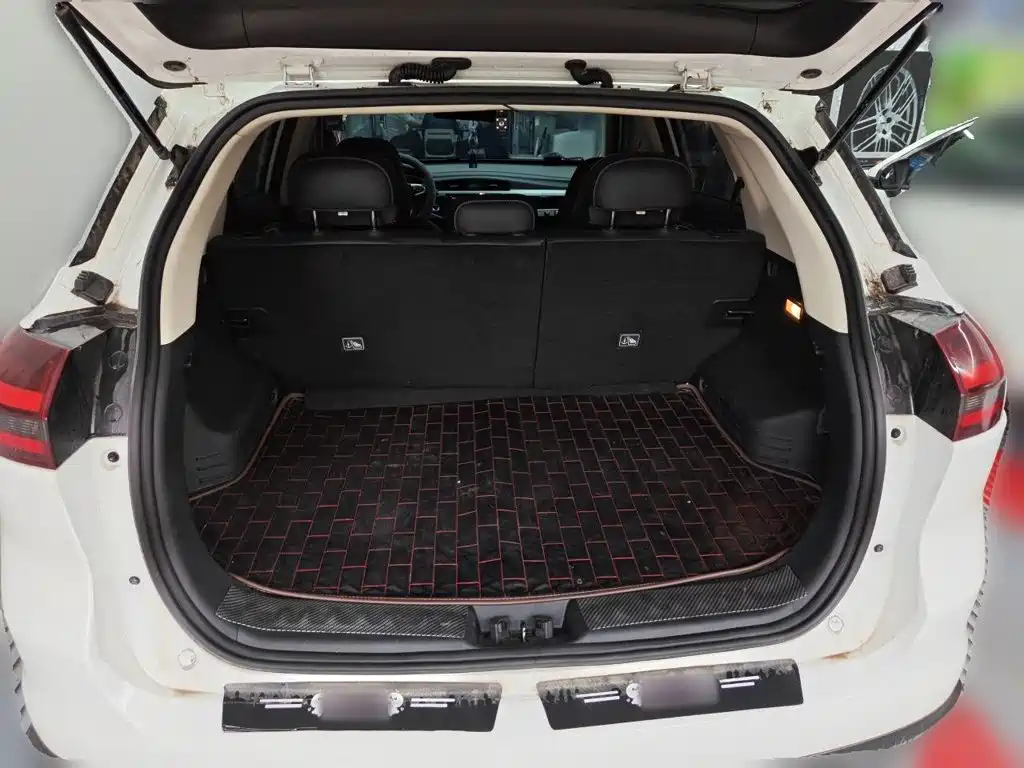 Geely Boyue — миниатюра 15