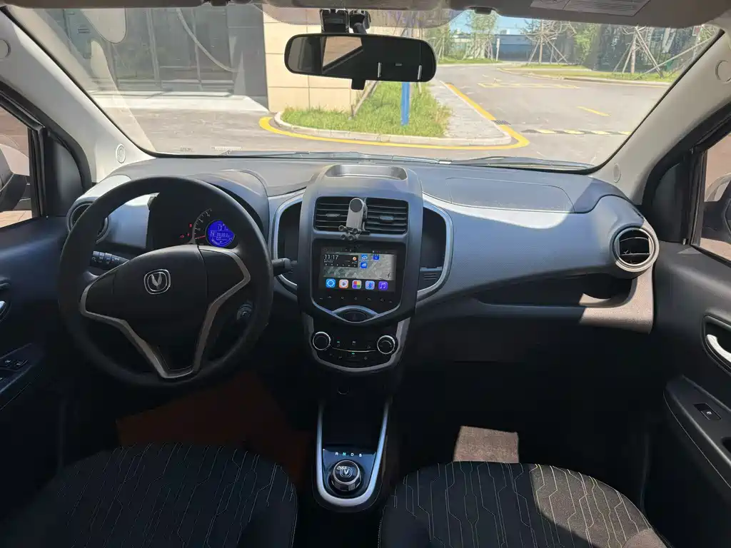 Changan Benben E-Star — миниатюра 5