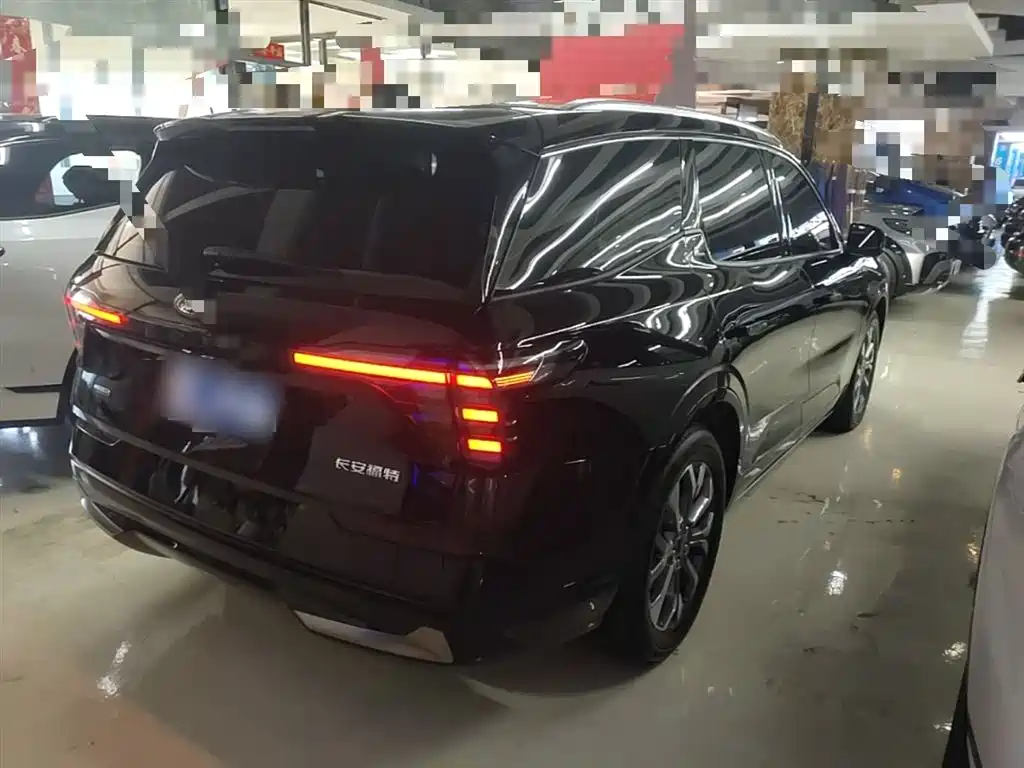 Ford Edge 2023 L 2.0T EcoBoost E мест