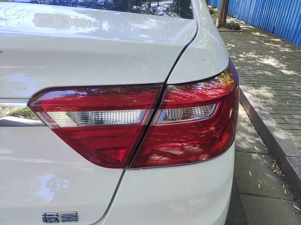 Geely Vision 1.5 л 2021 г. Белый, пробег 37100 км