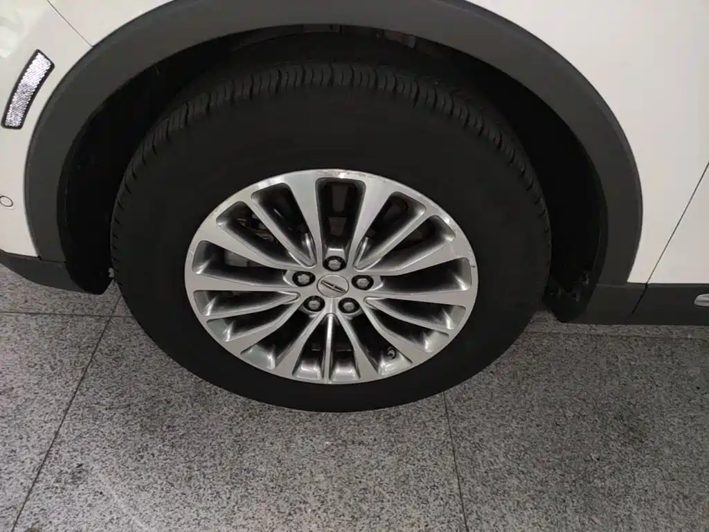 Lincoln MKX — миниатюра 23
