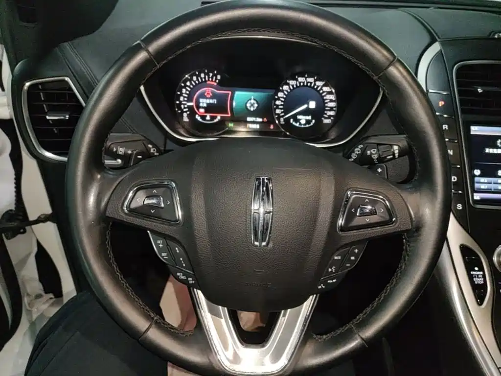 Lincoln MKX — миниатюра 11