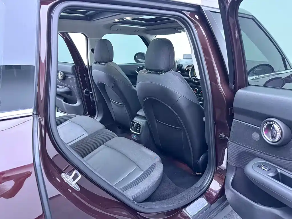 MINI Mini Clubman — миниатюра 21