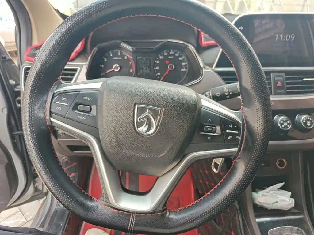 Baojun 310W — миниатюра 11