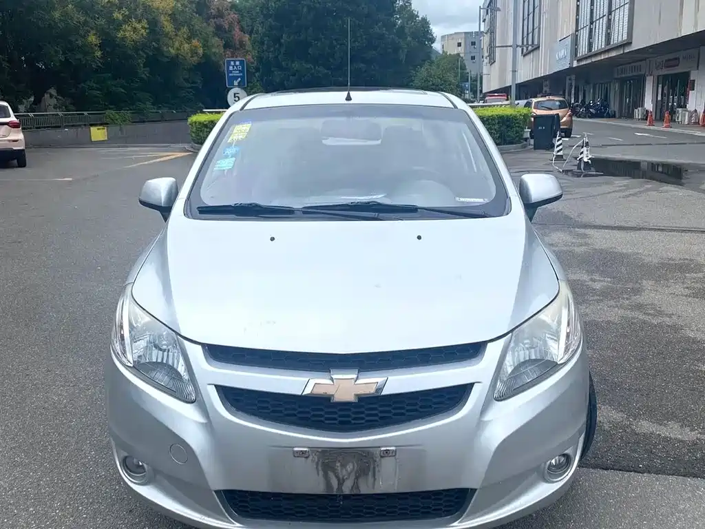 Chevrolet Sail — миниатюра 8